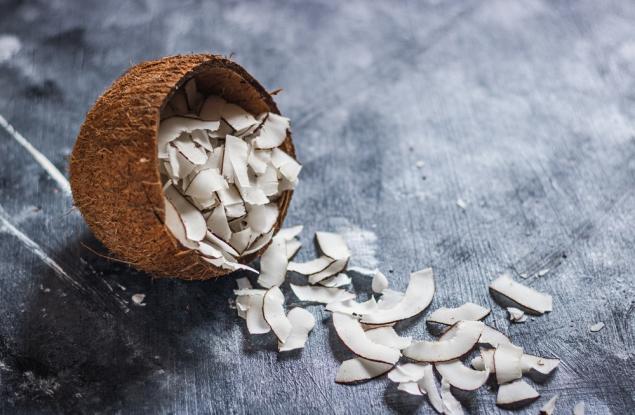 За стройна фигура: 3 причини защо трябва да ядете кокосов чипс