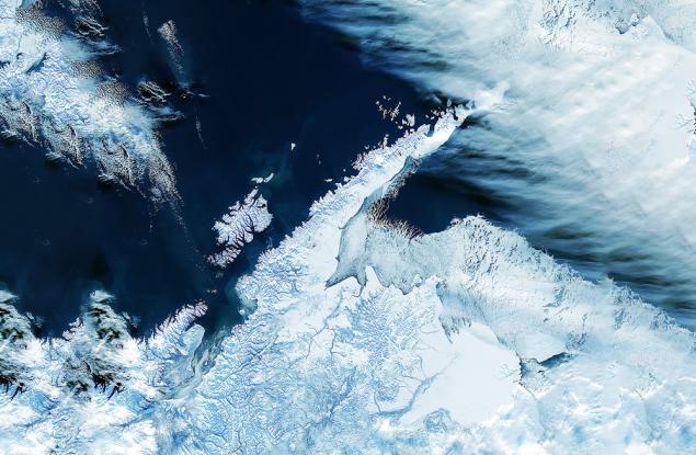 Нова карта разкрива подледниковия релеф на Антарктида