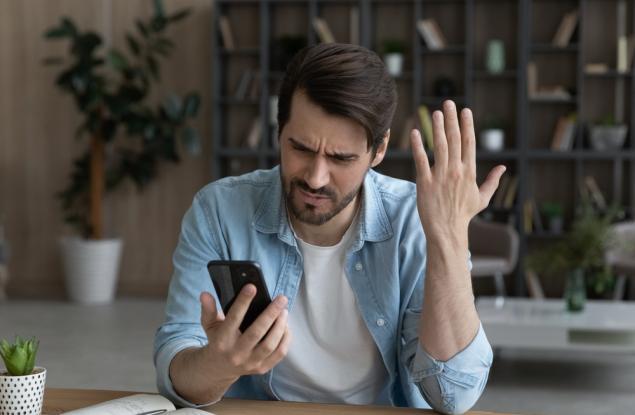 Виц: Мъж пише SMS до приятелката си