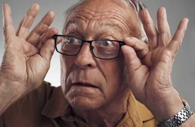 Виц: Нещо съм зле с очите