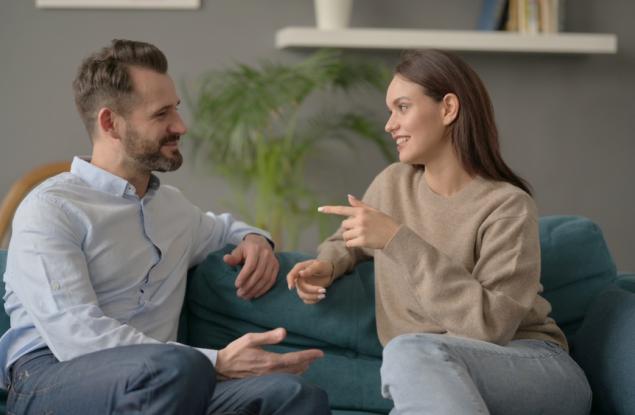 Виц за тъща: Мила, майка ти има чувство за хумор