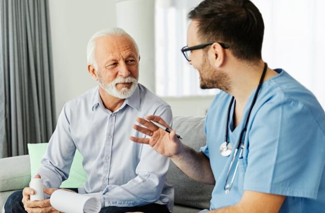 Виц: Докторе, с тези хапчета, дали ще мога да пия ракия?