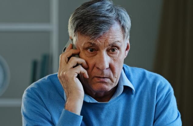 Виц: Панелка. Съседа звъни на вратата