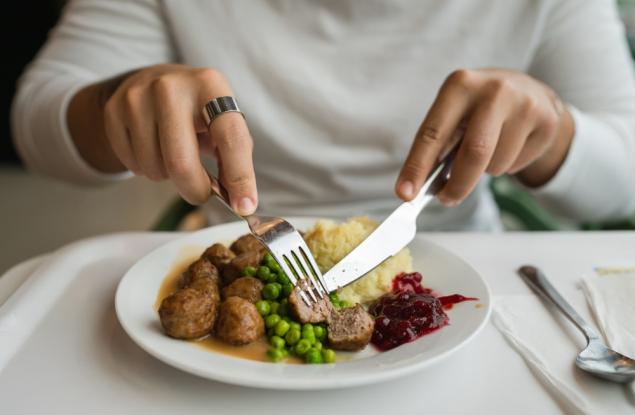 Виц: Тъща към зетя - Яж, яж!