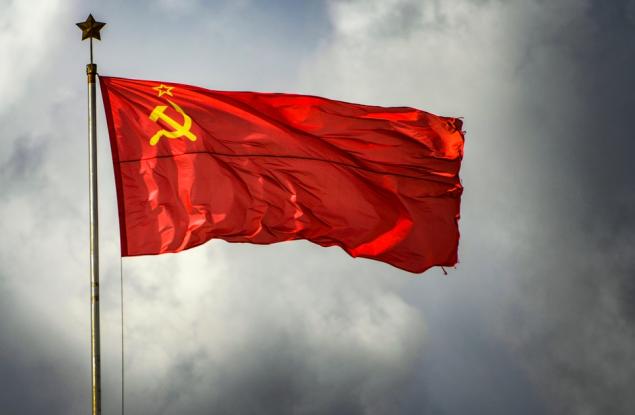 Виц: Руснак се реди на опашка за месо по времето на Съветския съюз