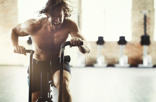 Ругаенето на глас ни прави физически по-силни