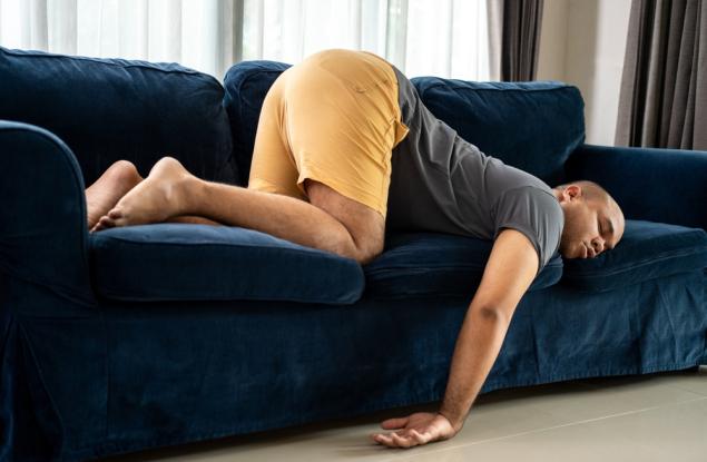 Виц:  Пешо, колко пи снощи?