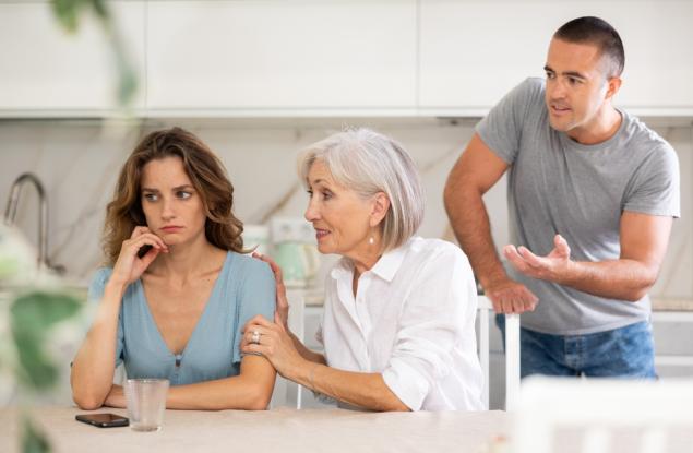 Виц: Снаха към свекървата си