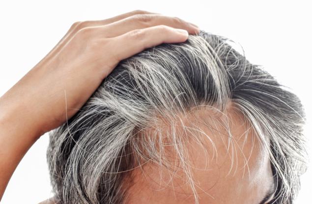 5 храни отлагат побеляването на косата 