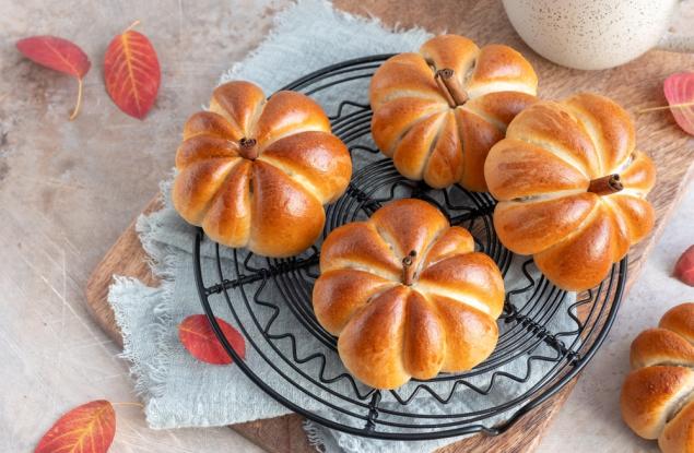 Готвим заедно и вкусно: тиквени хлебчета!