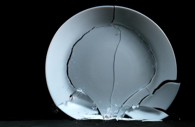 Нов универсален закон предсказва как повечето обекти се разбиват на парченца