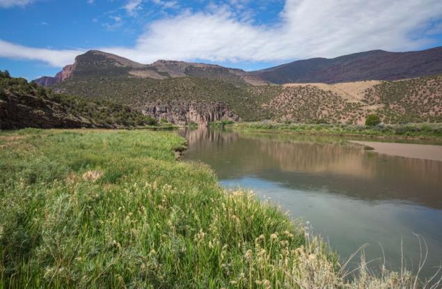 Как тази река тече „нагоре“? Геолози имат потенциално обяснение