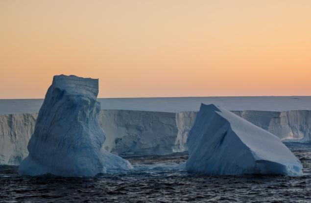 Промените в най-големия айсберг в света са видими от космоса