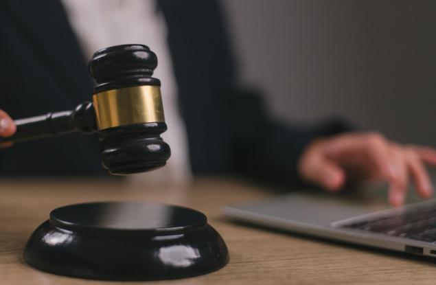 Виц: Знаете ли колко ще ви дадат за неверни показания?