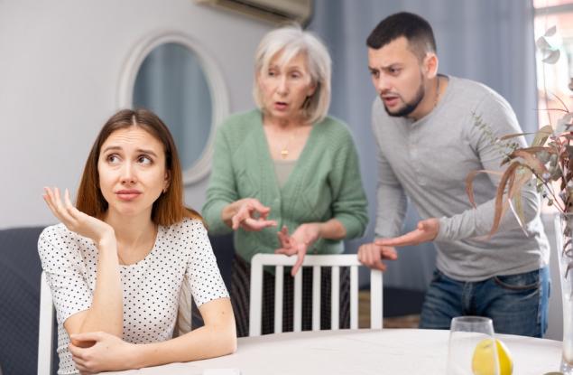 Виц: Попитали радио "Ереван" как е свекърва на турски