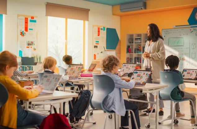 Виц: Двойка по информатика за Иванчо