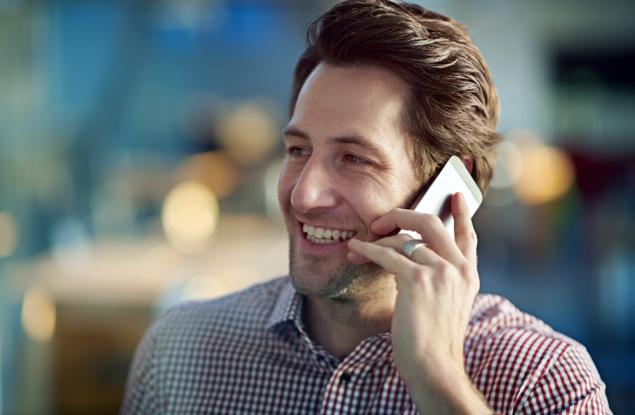 Виц: По погрешка съм изпратила SMS с текст „Обичам те"