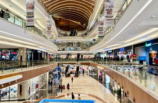 Виц: Извинете, загубих жена си!