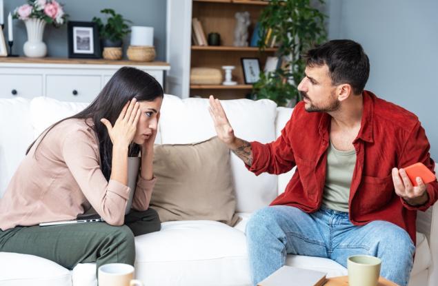 Виц: Каквото направи комшията, правим го и ние