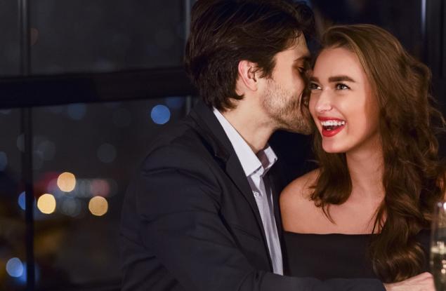 Виц: Кажи ми на ушенце, че не съм дебела