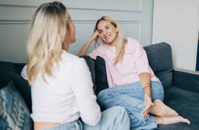 Виц: Блондинка се оплаква на приятелка