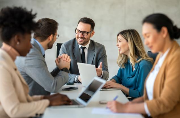 Как да говорим, за да ни слушат: правилото на 10-те секунди