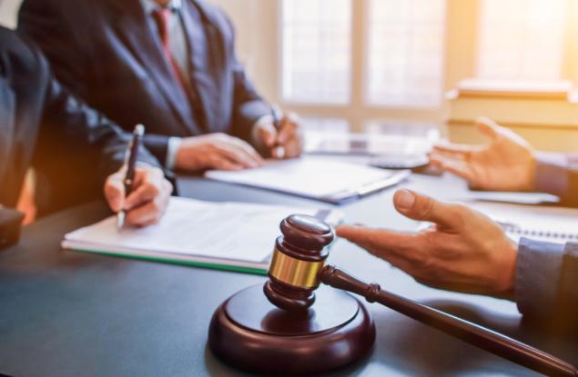 Виц: Автомобилен инцидент с тъщата