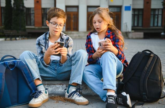 Достъпът до смартфон в ранна възраст вреди на детския ум