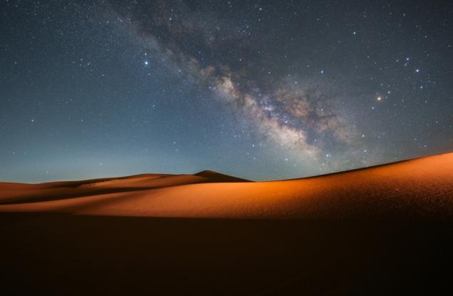 Мистериозното сияние в Млечния път може да е доказателство за наличието на тъмна материя