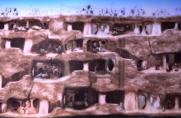 Докато ремонтира дома си, мъж случайно открива подземен град, скрит от хилядолетия