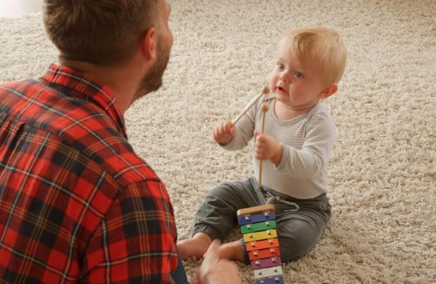 Как мълчаливкото става бърборко