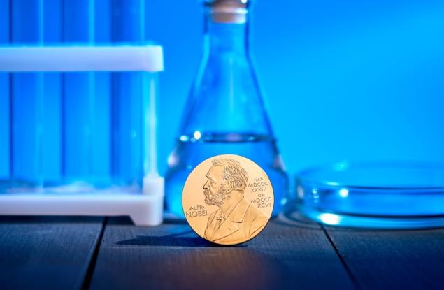 Сусуму Китагава, Ричард Робсън и Омар Яги бяха отличени с нобел за химия за „разработването на метало-органични рамки“