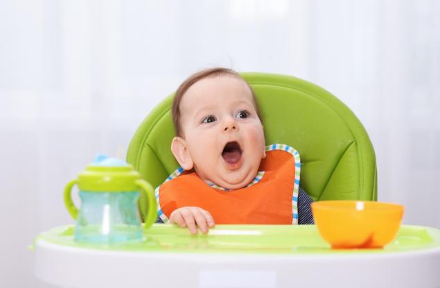 Какъв бебешки стол за хранене да купите