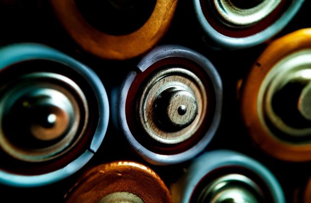 Батериите издържат по-дълго в хладилника: Мит или факт?