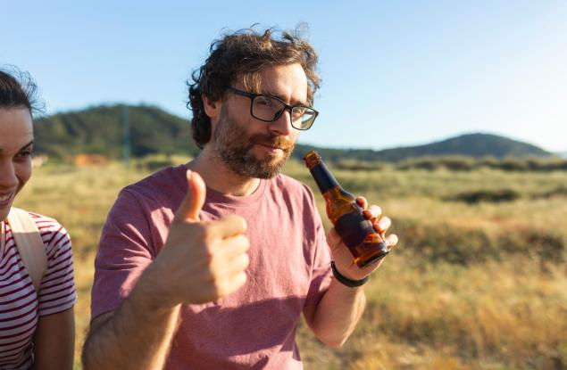 Виц: Алкохолът е най-големият враг на мъжете!