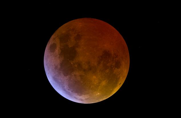 Как да гледаме онлайн най-дългото частично лунно затъмнение за последните 581 години