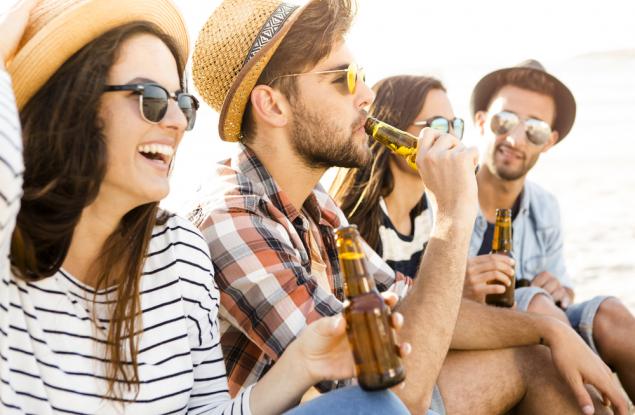 Пиенето на много алкохол на младини повишава риска от загуба на мускулна маса в по-късна възраст 