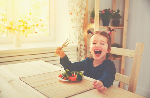 Как да научим децата да се хранят здравословно?