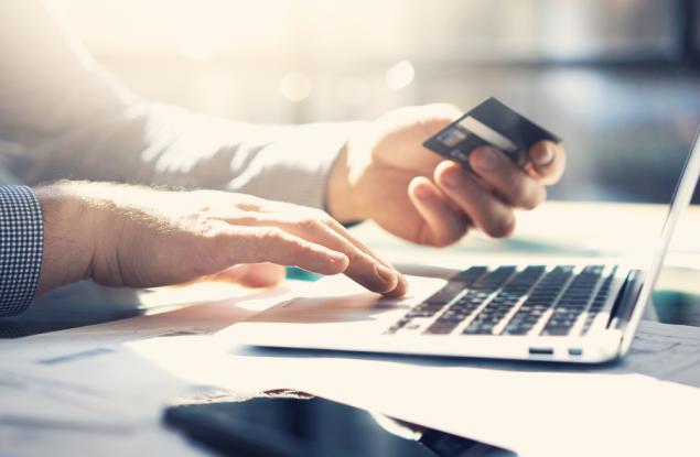 Нова измама за милисекунди сменя IBAN-а ни при плащане онлайн