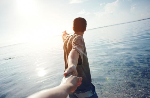 Душата е онзи лъч светлина, който ни следва където и да отидем