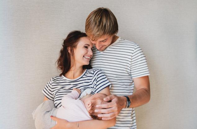 Какво да прави таткото, докато мама кърми