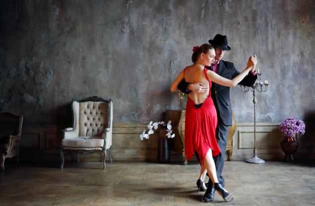 Вечерен виц: Какво е танго?