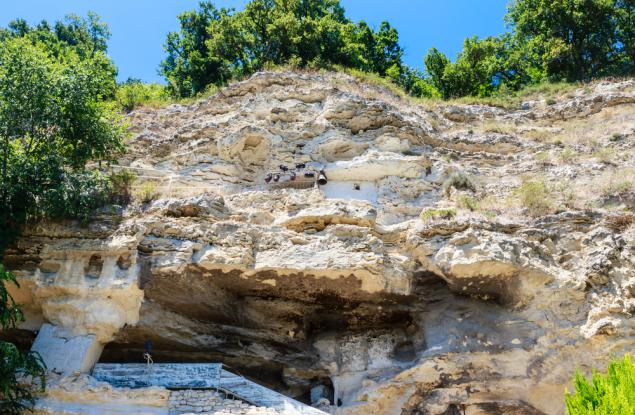Аладжа манастир – най-известният средновековен скален манастир по родното Черноморие
