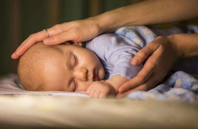 Какво да очакваме през първата нощ с бебето у дома