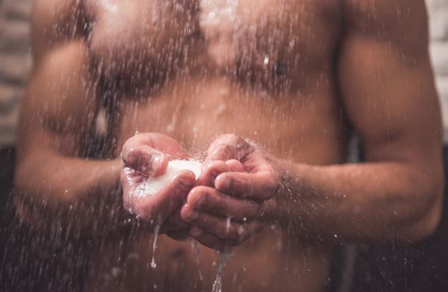 Лекар обяснява защо не използва сапун и шампоан от 5 години насам