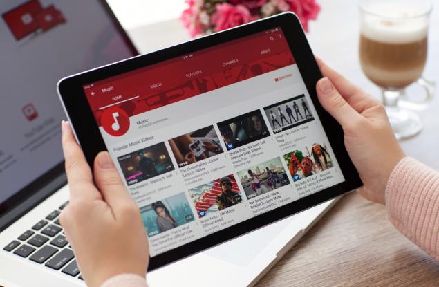 Кошмарът с детските YouTube видеа и какво е сбъркано с днешния интернет