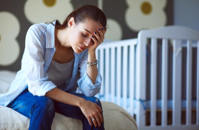 Виц: Майка за сетен път уговаря детето си да заспи