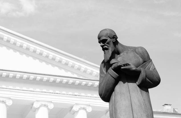 Достоевски: за всички има достатъчно щастие