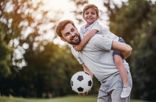 Играта с татко прави децата по-стабилни емоционално