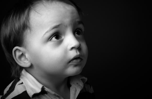 Детето, обкръжено със злоба, се учи да причинява болка